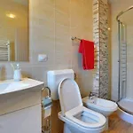Amber Villa
