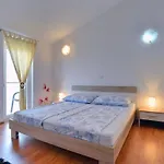 Amber Villa