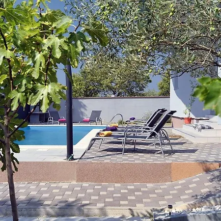 Amber Villa *